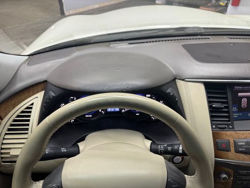 Used 2011 INFINITI QX56 2WD w/ Theater Pkg image 29