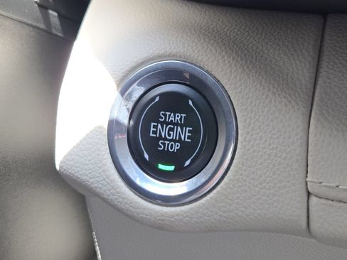 Used 2023 Buick Envision Avenir FWD image 22
