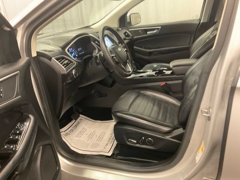 Used 2018 Ford Edge SEL w/ Equipment Group 201A AWD/4WD image 4