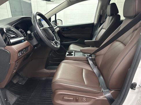 Used 2025 Honda Odyssey Touring image 20