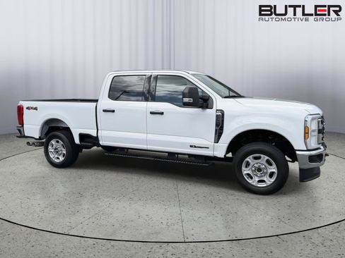 Used 2025 Ford F250 XLT AWD/4WD image 7