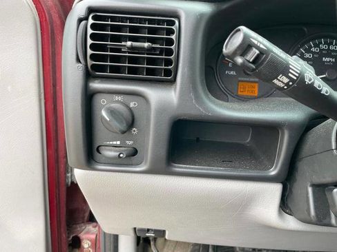 Used 2003 Chevrolet Venture LS w/ Convenience Package image 33