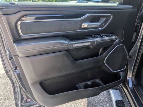 Used 2019 RAM 1500 Laramie w/ Sport Appearance Package AWD/4WD image 9