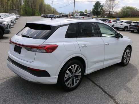 Used 2023 Audi Q4 e-tron Premium Plus w/ Premium Plus image 8