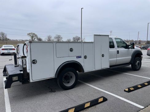 Used 2014 Ford F550 4x4 SuperCab Super Duty image 2