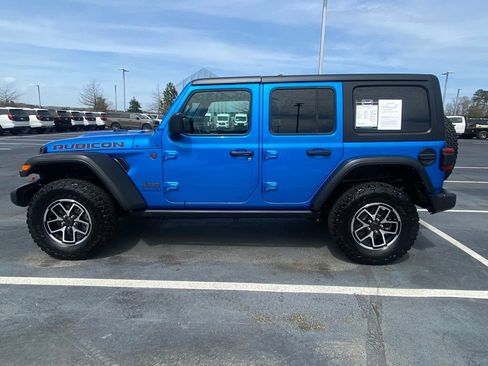Used 2024 Jeep Wrangler Unlimited Rubicon image 4