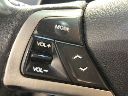 Used 2013 Hyundai Veloster w/ Style Pkg image 14