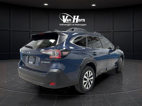 Used 2024 Subaru Outback Premium image 3