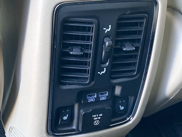 Used 2019 Jeep Grand Cherokee Limited w/ Luxury Group II RWD image 14