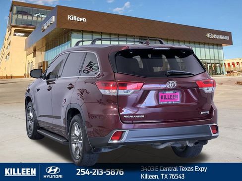 Used 2018 Toyota Highlander Limited Platinum image 5