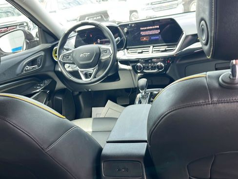Used 2024 Chevrolet Trax ACTIV FWD image 27
