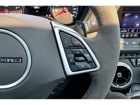 Used 2019 Chevrolet Camaro ZL1 RWD image 11