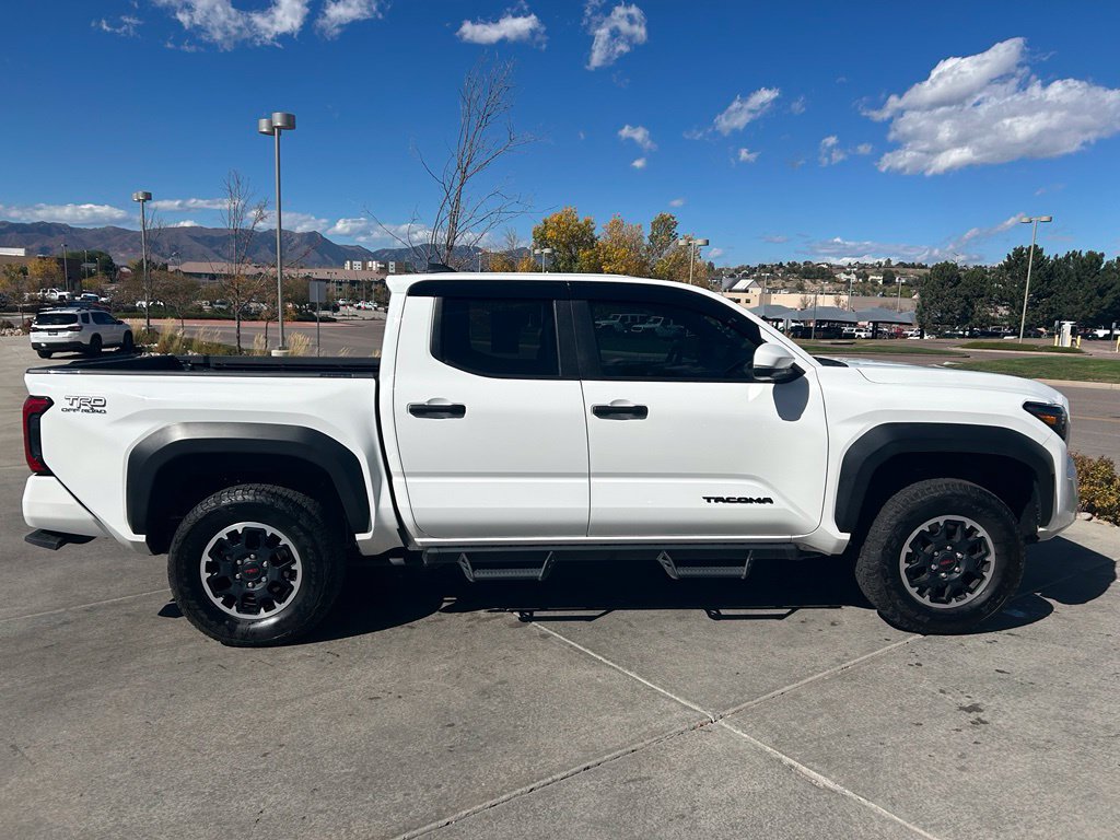 Used 2024 Toyota Tacoma TRD Off-Road w/ TRD Off Road Upgrade Package AWD/4WD image 9