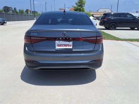 New 2026 Volkswagen Jetta SE FWD image 5