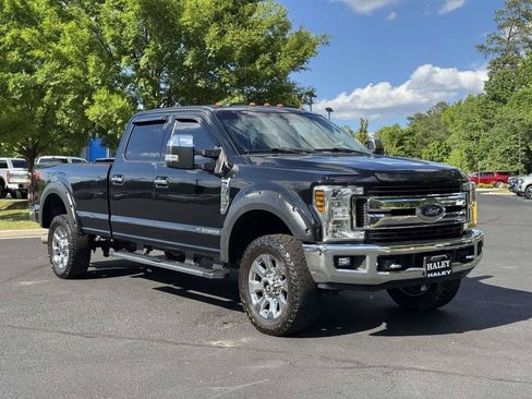 Used 2019 Ford F250 XLT w/ XLT Premium Package AWD/4WD image 2