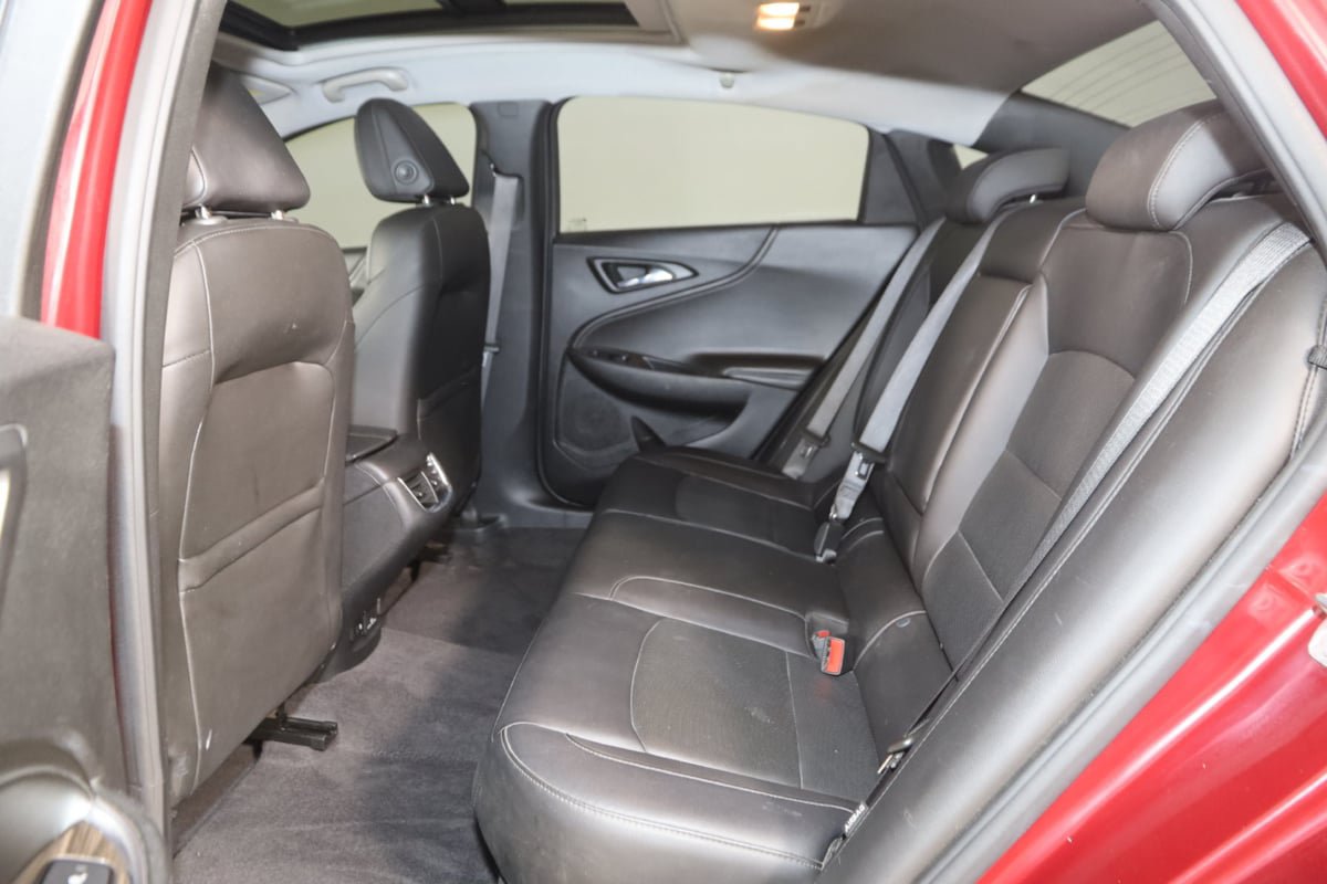Used 2020 Chevrolet Malibu Premier FWD image 41