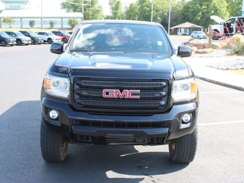 Used 2019 GMC Canyon All Terrain w/ All Terrain X Package AWD/4WD image 3
