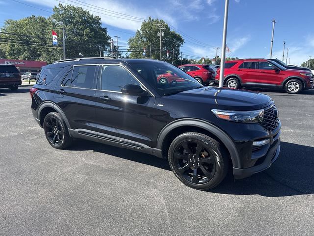 Used 2023 Ford Explorer ST-Line w/ Class IV Trailer Tow Package AWD/4WD image 11
