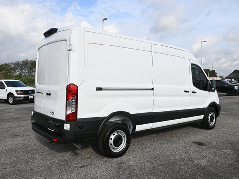 New 2026 Ford Transit 250 148 Medium Roof w/ Load Area Protection Package image 3