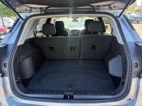 Used 2024 GMC Terrain SLE FWD image 31