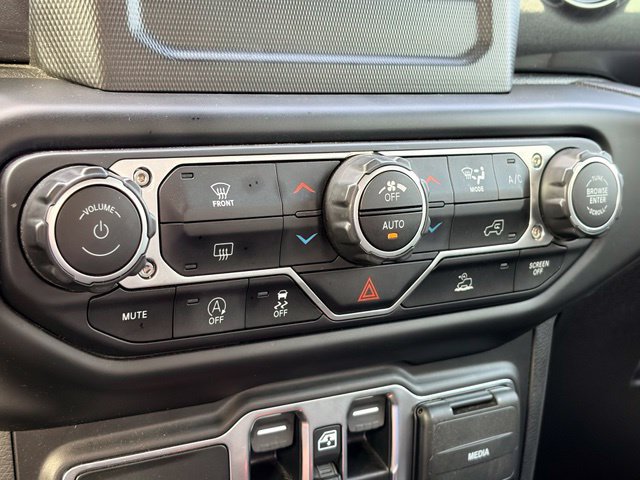 Used 2022 Jeep Gladiator Sport AWD/4WD image 25