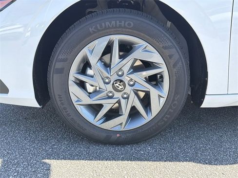 New 2026 Hyundai Elantra Blue image 11