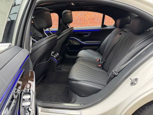 Certified 2022 Mercedes-Benz S 500 4MATIC image 24