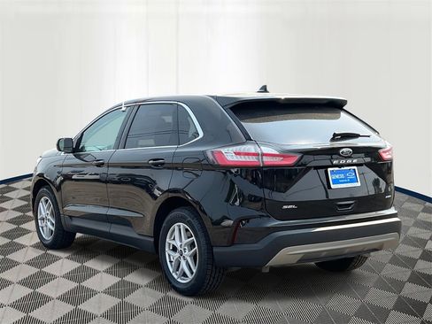Used 2022 Ford Edge SEL image 4