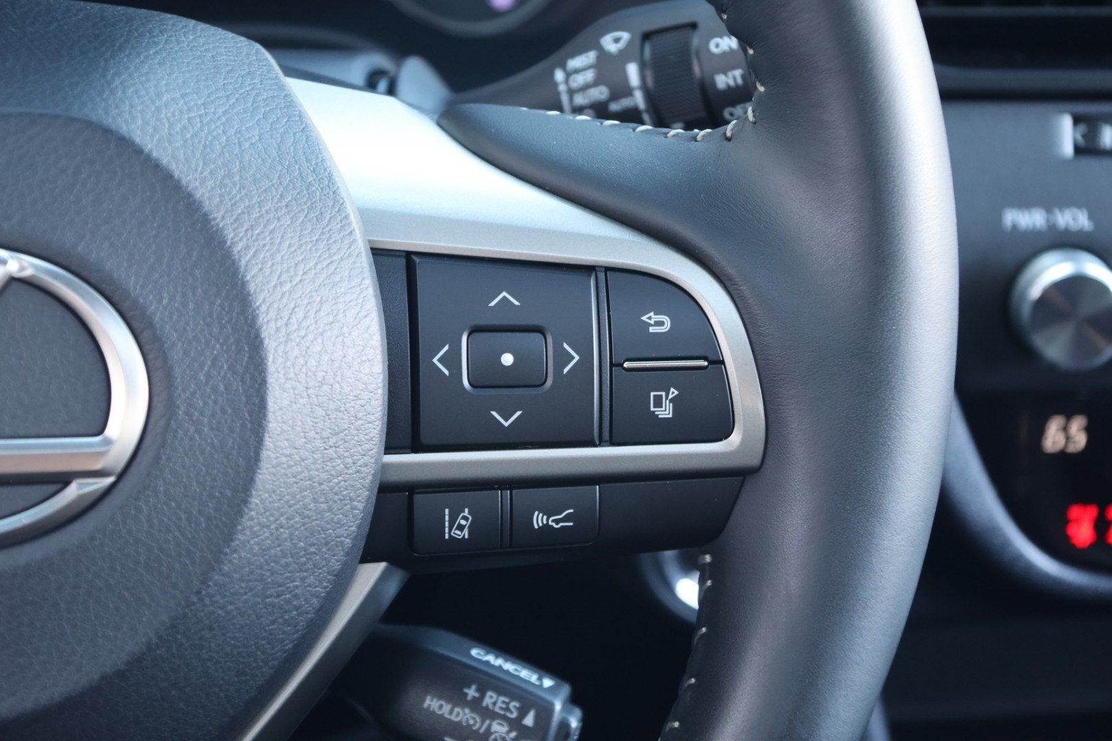 Used 2019 Lexus RX 350 FWD w/ Navigation Package image 31