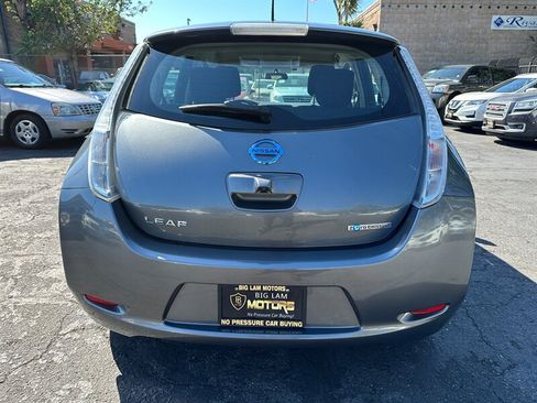 Used 2017 Nissan Leaf S w/ Charge Package FWD image 6