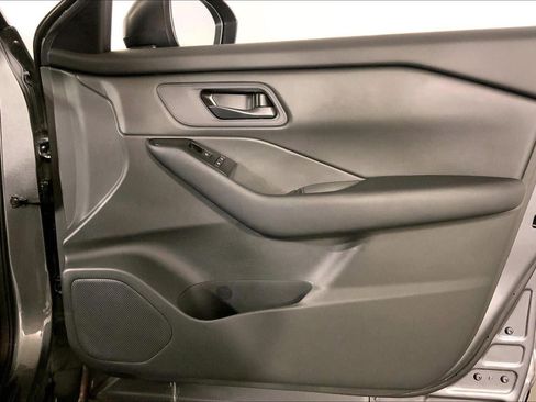 Used 2026 Nissan Rogue S AWD/4WD image 25