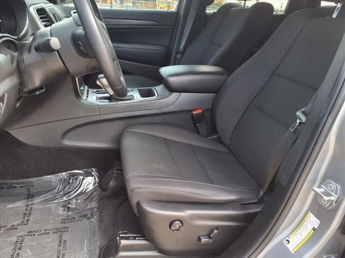 Used 2018 Jeep Grand Cherokee Laredo image 20