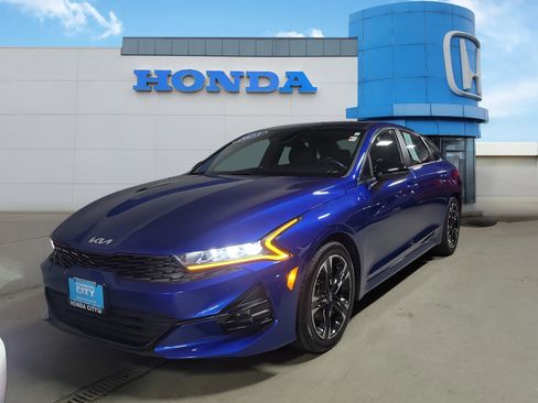 Used 2023 Kia K5 GT-Line image 2