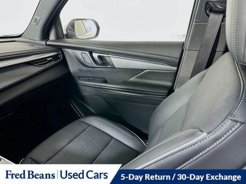 Used 2025 Buick Enclave Preferred image 25