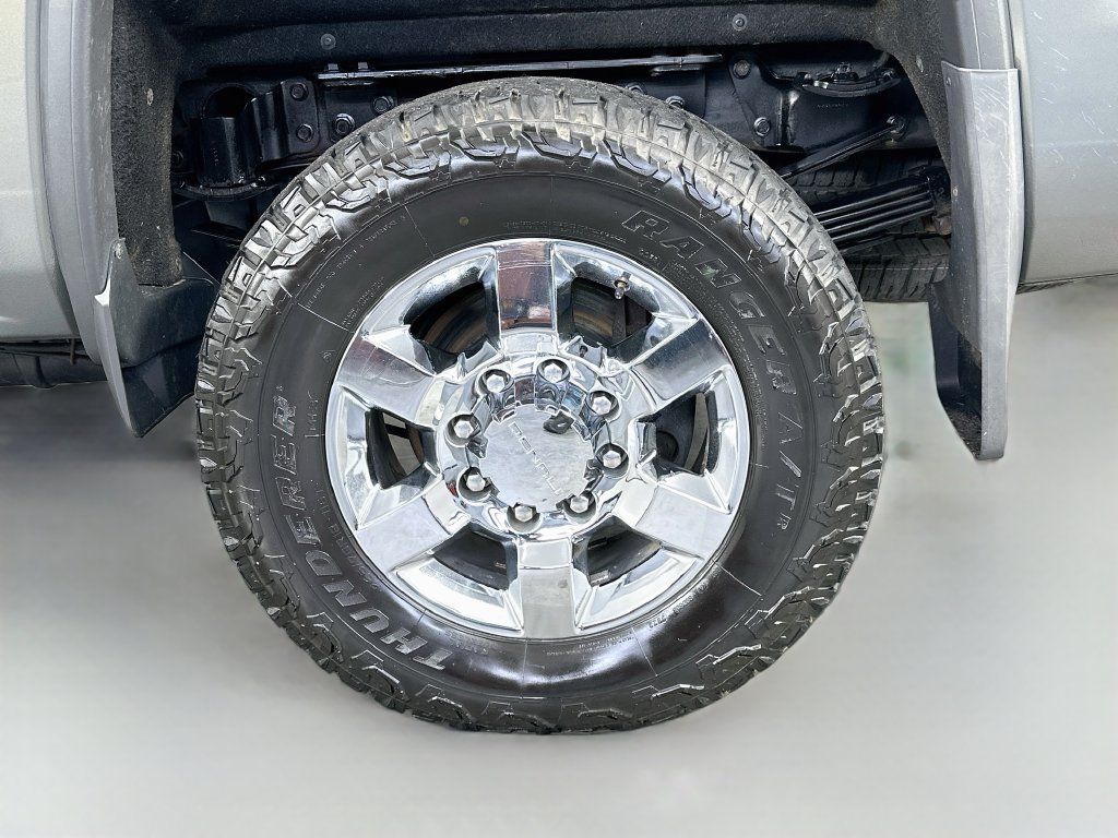 Used 2018 GMC Sierra 3500 Denali w/ Duramax Plus Package AWD/4WD image 34