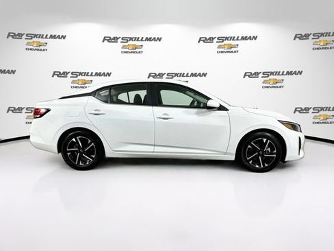 Used 2024 Nissan Sentra SV FWD image 8