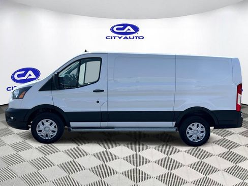 Used 2024 Ford Transit 250 Low Roof w/ Exterior Upgrade Package RWD image 8