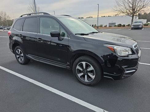 Used 2017 Subaru Forester 2.5i Limited w/ Popular Package #2 image 10