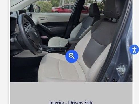 Used 2023 Toyota Corolla Cross XLE w/ Convenience Package image 8