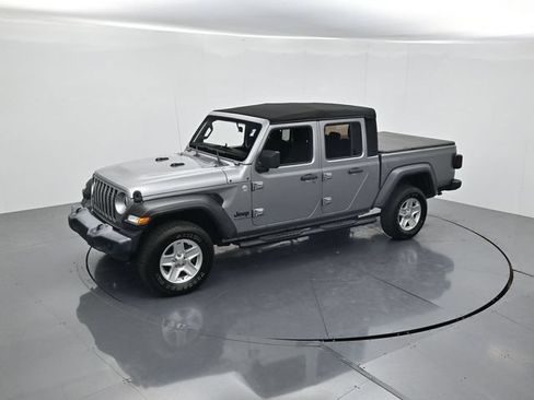 Used 2020 Jeep Gladiator Sport w/ Quick Order Package 24S AWD/4WD image 44