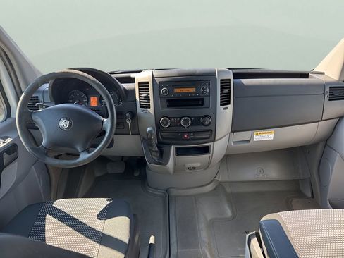 Used 2008 Dodge Sprinter 2500 image 11