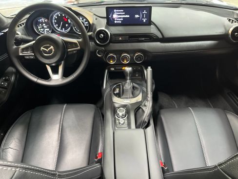 Certified 2025 MAZDA MX-5 Miata RF Grand Touring RWD image 17