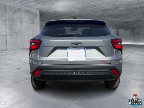 Used 2024 Chevrolet Trax RS image 6