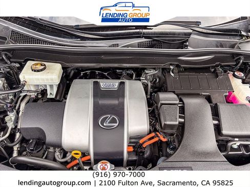 Used 2018 Lexus RX 450hL Premium w/ Premium Package AWD/4WD image 28