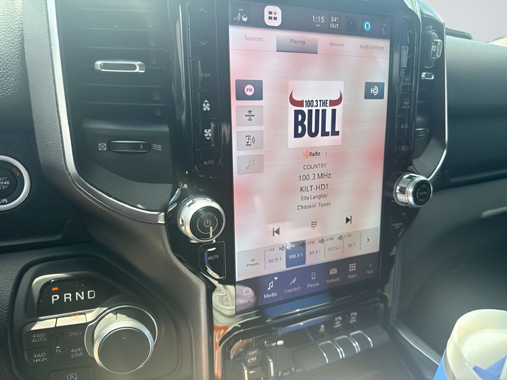 Used 2025 RAM 1500 Big Horn AWD/4WD image 10
