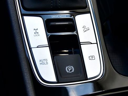 Used 2022 Hyundai Santa Cruz SEL Premium image 25