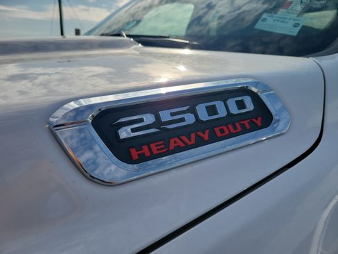 Used 2025 RAM 2500 Big Horn AWD/4WD image 9
