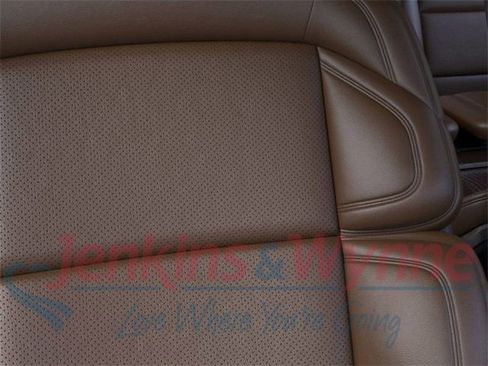 New 2025 Lincoln Navigator Reserve image 16