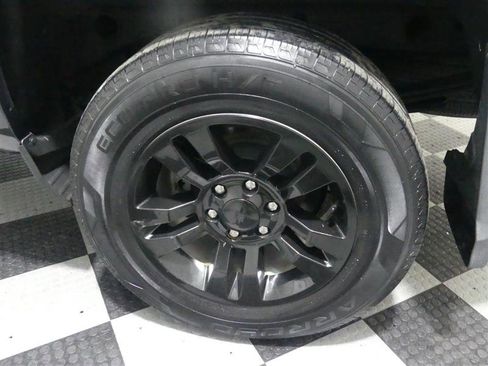 Used 2019 Chevrolet Silverado 1500 LT w/ All Star Edition image 26