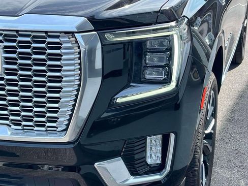 Certified 2023 GMC Yukon XL Denali AWD/4WD image 9